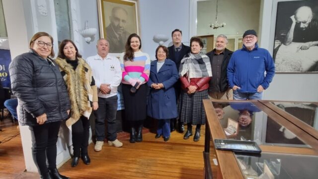 yH5BAEKAAEALAAAAAABAAEAAAICTAEAOw== Jorge da Luz representou a Alenrio no Café Literário de Cruz Alta