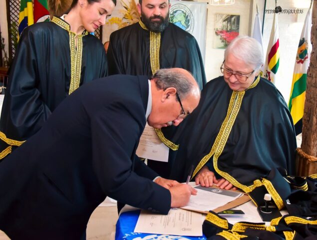 yH5BAEKAAEALAAAAAABAAEAAAICTAEAOw== Alenrio Realiza Solenidade de Posse de Novos Acadêmicos em Campina das Missões